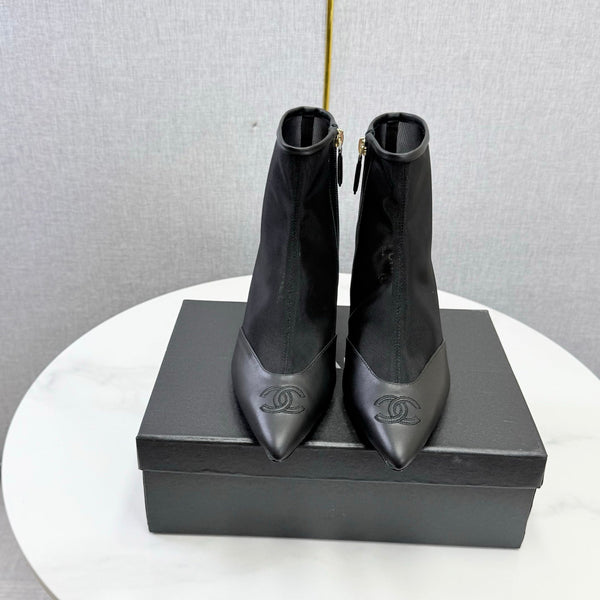 CC 26s Pointed-Toe Stiletto Ankle Boots Black Sheepskin Mesh 972790