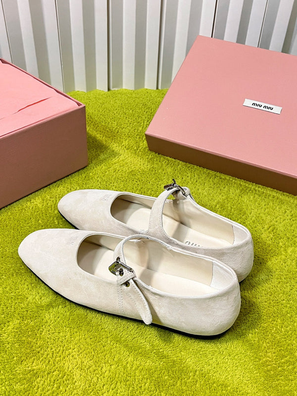 Miu 26S Mary Jane Flats Buckled Strap Logo Cream Suede 137199