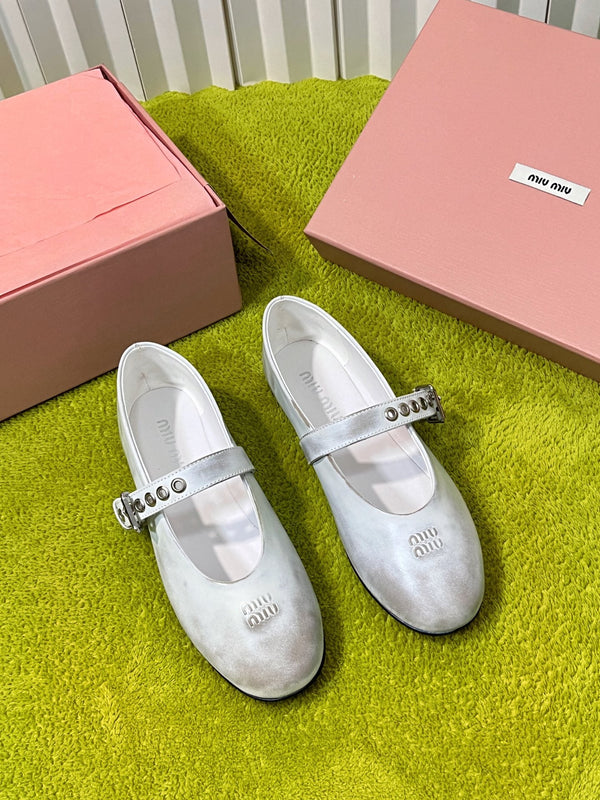 Miu 26S Mary Jane Ballerina Flats Buckle White Cowhide 137196
