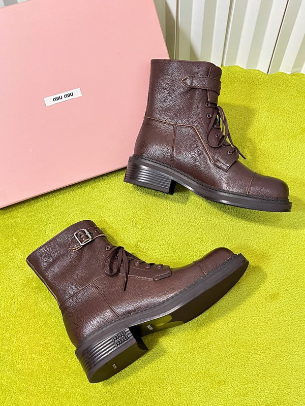 Miu 26S Mid-Calf Lace-Up Boots 4CM Triple Buckle Brown Pebbled Leather 137189