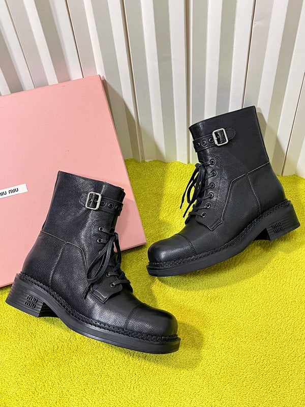 Miu 26S Mid-Calf Lace-Up Boots 4CM Triple Buckle Black Pebbled Leather 137188