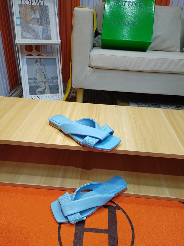 BV Riva Sandals  Flat Woven Blue Leather 139881