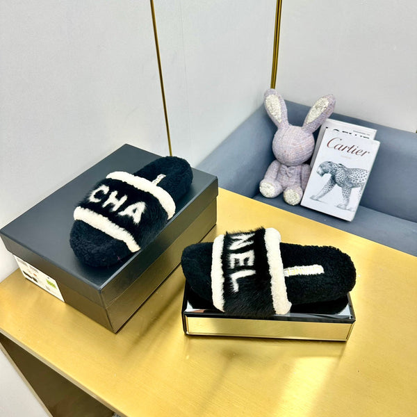 CC Slides Logo Faux Fur 139999