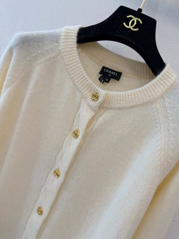 CC 26S Knit Cardigan Round Neck Gold Buttons Cream Alpaga 433644