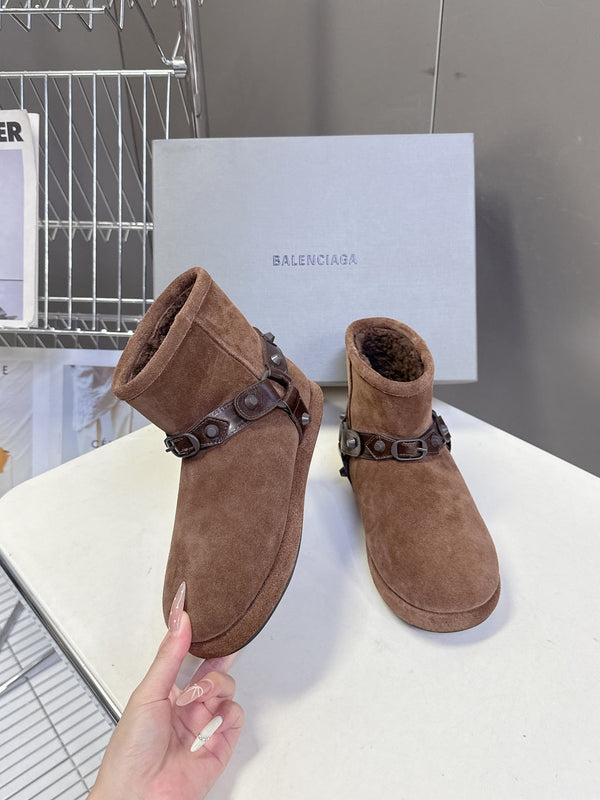 BLC Snow Boots Glossy Finish Shearling Lining 151391
