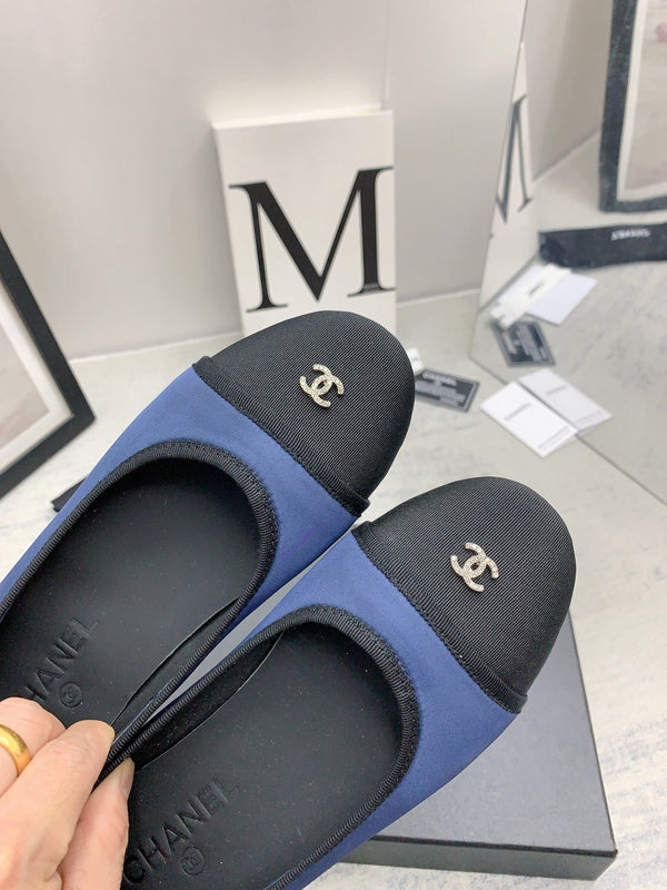 CC 26ss Two-Tone Ballerina Flats CC Logo Navy Black Silk Satin 162259
