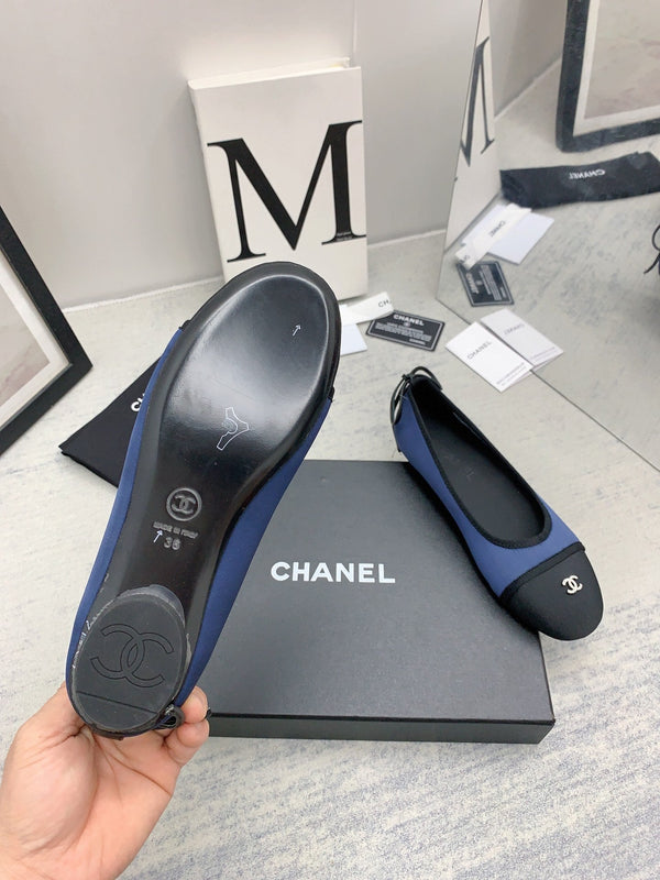 CC 26ss Two-Tone Ballerina Flats CC Logo Navy Black Silk Satin 162259