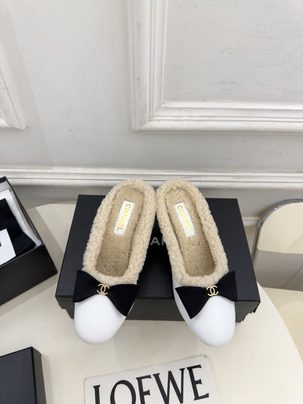 CC 26FW Shearling-Lined Bow Mules 6cm Suede Leather 164884