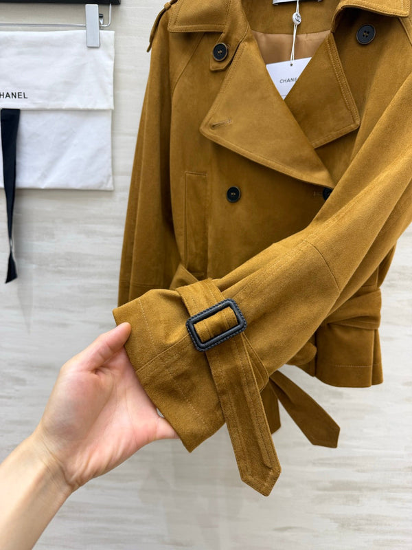 CC 26FW Cropped Double-Breasted Trench Jacket Epaulets Belted Waist Caramel Suede 441613