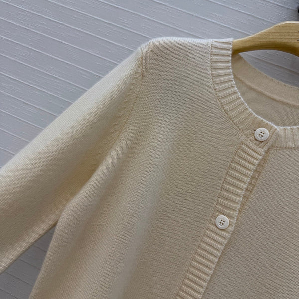 CD 26FW Round-Neck Button-Up Cardigan Embroidered Detail Cream Cashmere 443314