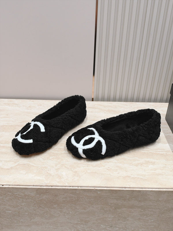 CC 26FW CC Logo Ballet Flats Shearling 180269