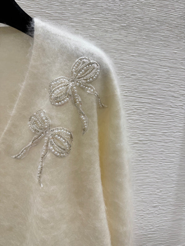Miu 26FW Fuzzy V-Neck Cardigan Bow Embellishments White Buttons Wool 313332