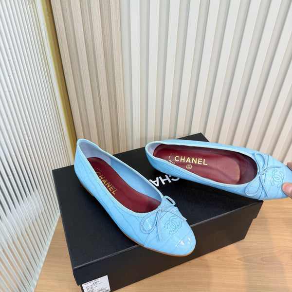 CC 26FW Bow Ballet Flats Crocodile-Embossed Patent Leather 182074