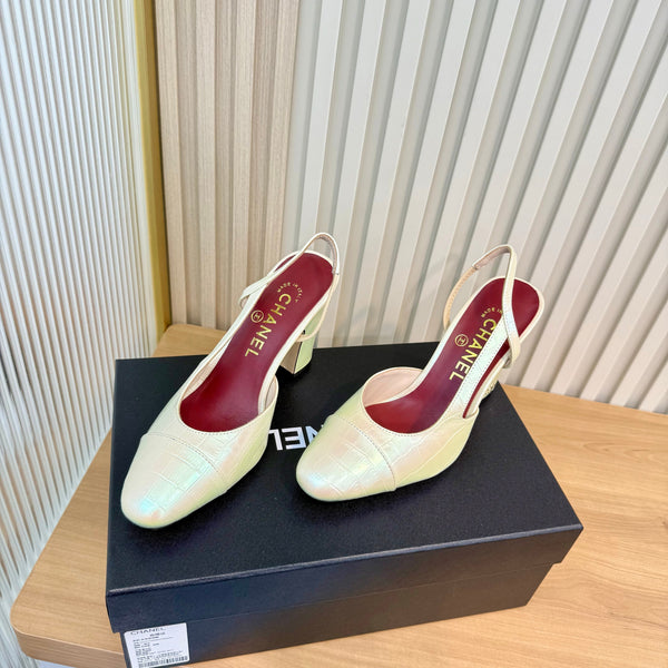 CC 26FW Slingback Pumps 9.5cm Iridescent Crocodile-Embossed Patent Leather 182045