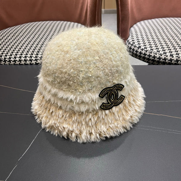 CC 26FW  Bucket Hat Multicolor Faux Fur 552011