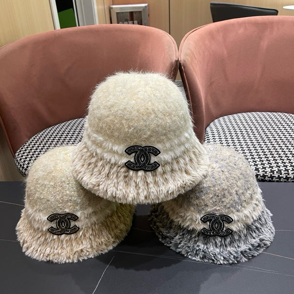 CC 26FW  Bucket Hat Multicolor Faux Fur 552011