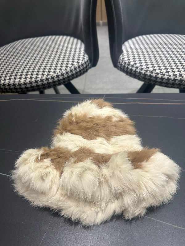 CC 26FW Color-Block Knit Bucket Hat Faux Fur 551902