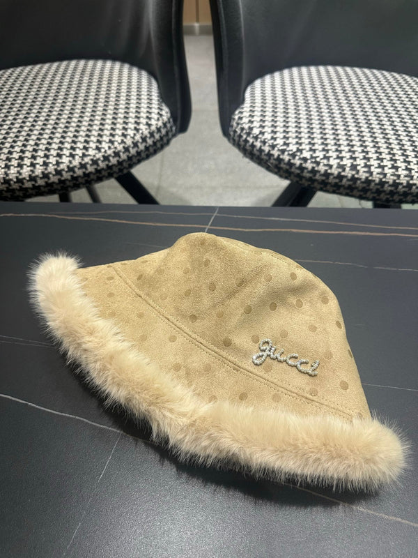 GG 26FW Polka Dot Bucket Hat Leather Faux Fur Trim 551881