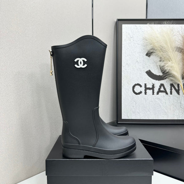 CC 26FW Double-C Logo Rain Boots Black Waterproof Rubber 193703
