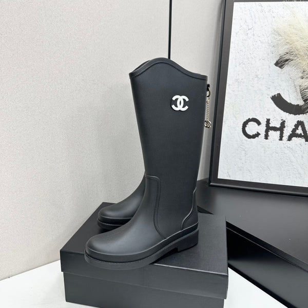 CC 26FW Double-C Logo Rain Boots Black Waterproof Rubber 193703