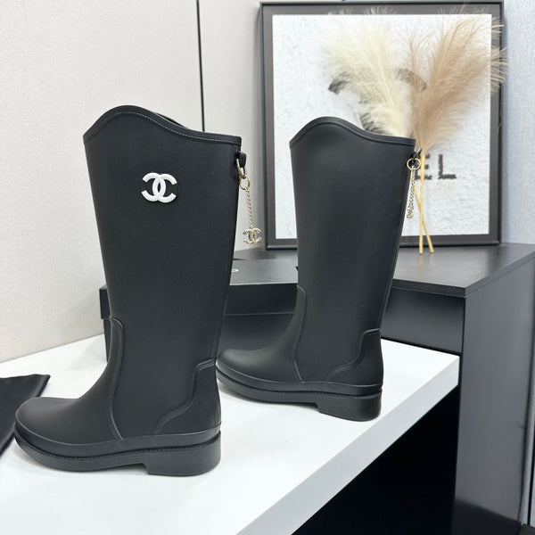 CC 26FW Double-C Logo Rain Boots Black Waterproof Rubber 193703