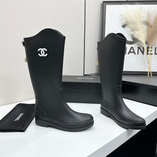 CC 26FW Double-C Logo Rain Boots Black Waterproof Rubber 193703