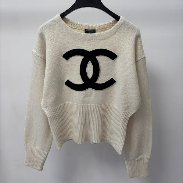 CC 26S Crewneck Knit Top Raised Double-C Logo Cream Cashmere 448089