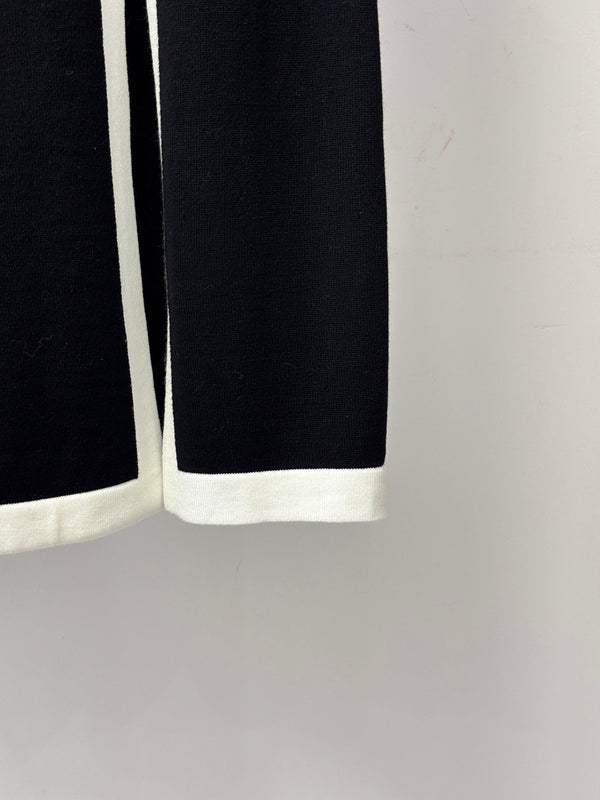 CC 26S Knit Midi Skirt Elastic Waist Double-C Logo Metal Buttons Side Slit 448084