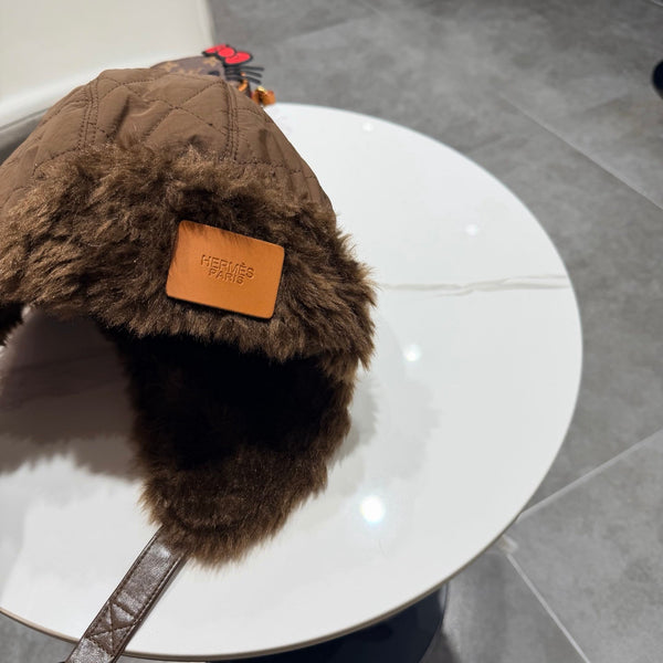 HM 26FW Trapper Hat Earflaps Quilted 453740