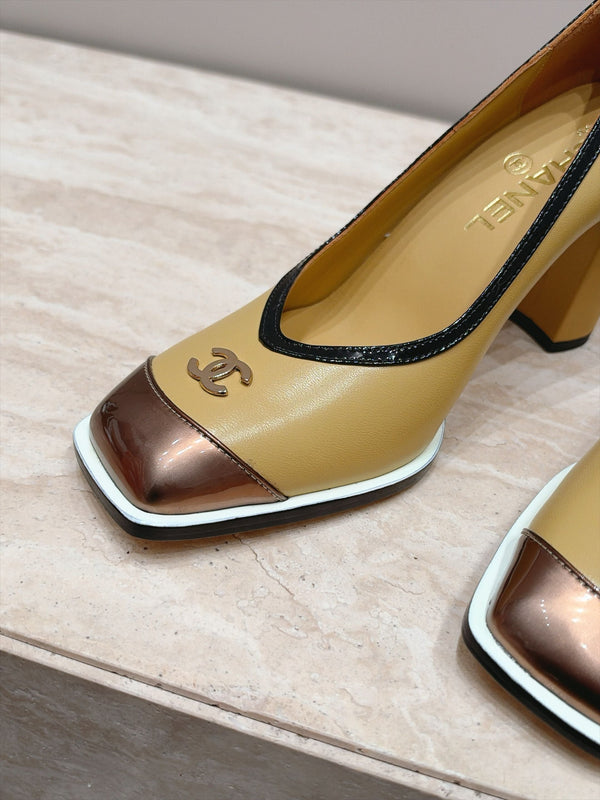 CC 27S Pumps 9cm Toe Cap Interlocking Logo Leather 196231