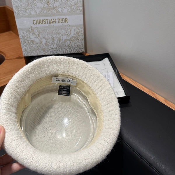 CD 26FW Knit Bucket Hat Rolled Brim Wool Blend 563747