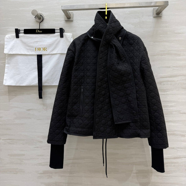 CD 26FW Quilted Diamond Jacket Detachable Scarf Collar Black Padded Fabric 449842