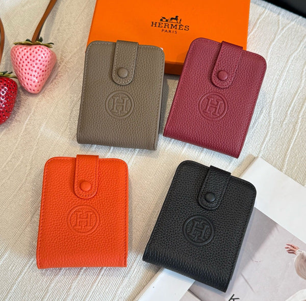 HM 26FW Wallet Card Holder Pebbled Cowhide Leather 560092