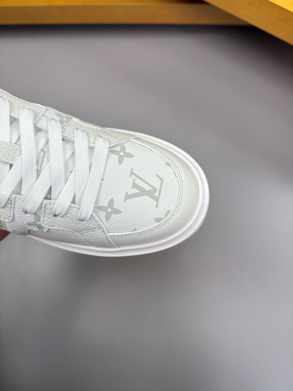 LV high-quality casual white sneakers 194599