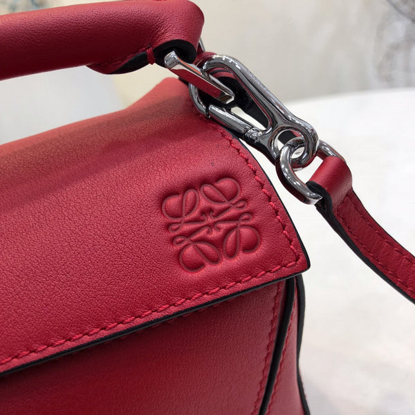 BORSA LOE MINI 18 PUZZLE IN PELLE DI VITELLO ROSSO CILIEGIA