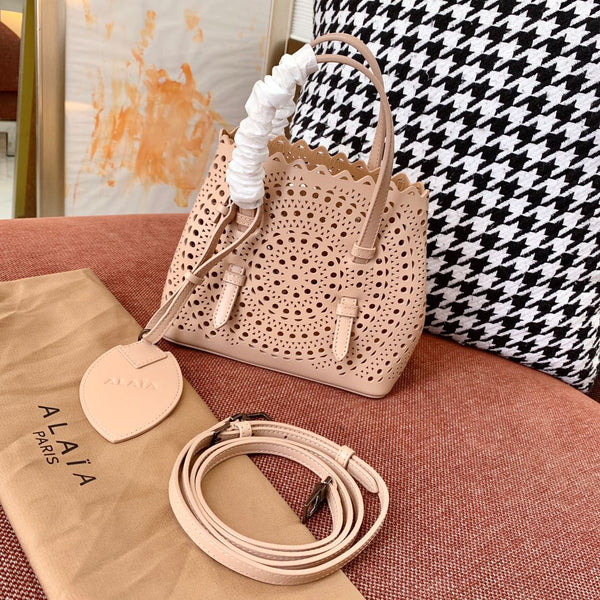 MINA 20 BAG IN DESERT SAND VIENNA CALFSKIN