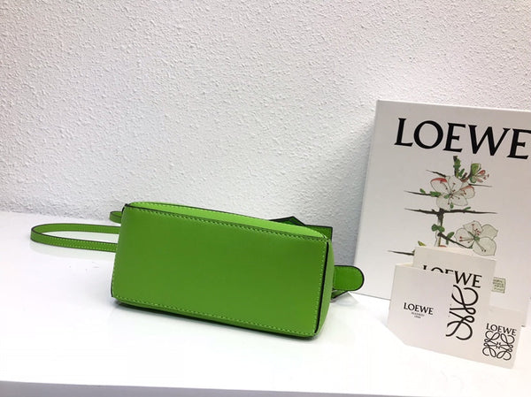 BORSA LOE MINI 18 PUZZLE IN PELLE DI VITELLO VERDE SMERALDO