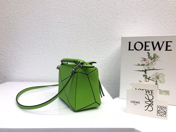 BORSA LOE MINI 18 PUZZLE IN PELLE DI VITELLO VERDE SMERALDO