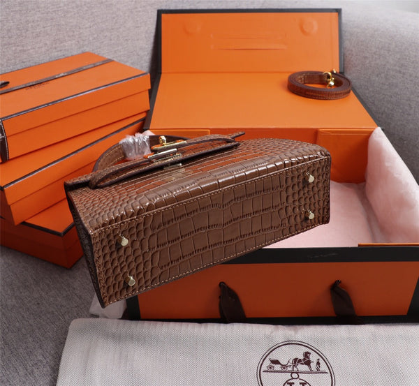 HM KELLY MINI 19 CHOCOLATE CROCODILE EMBOSSED CALFSKIN GOLD HARDWARE