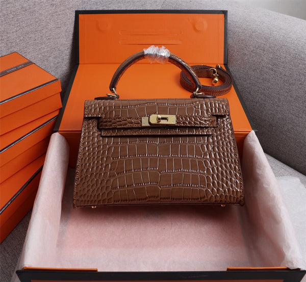 HM KELLY MINI 19 CHOCOLATE CROCODILE EMBOSSED CALFSKIN GOLD HARDWARE
