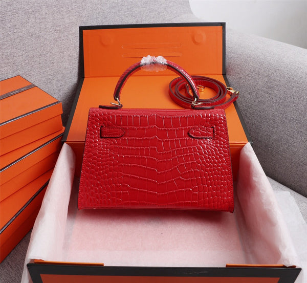 HM KELLY MINI 19 RED CROCODILE EMBOSSED CALFSKIN GOLD HARDWARE