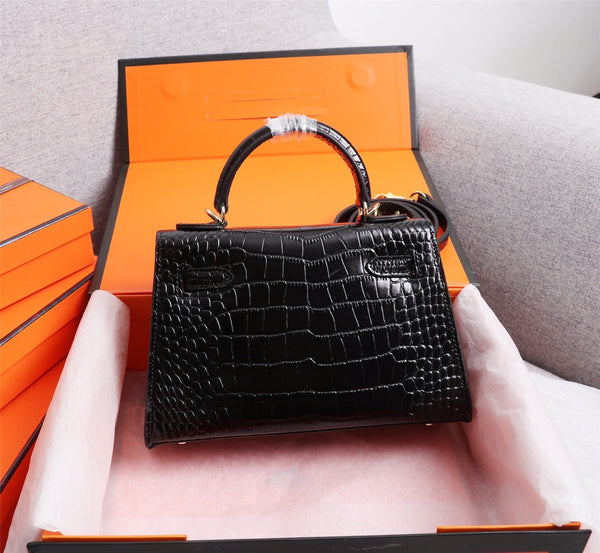 HM KELLY MINI 22 BLACK CROCODILE EMBOSSED CALFSKIN GOLD HARDWARE