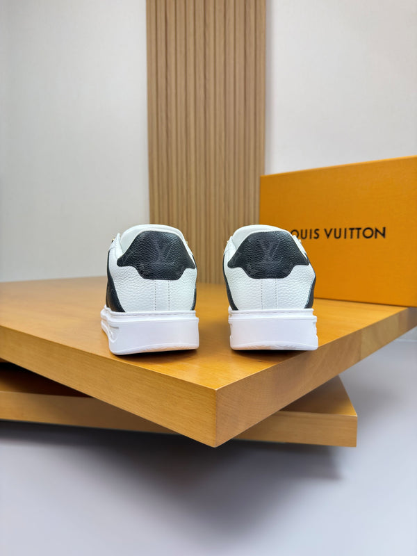 LV high-quality casual white black sneakers 194601