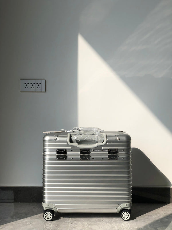 Rimowa 2025 Valise de voyage Aluminium Argent 273821