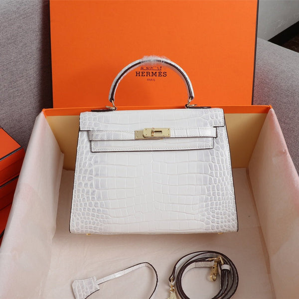 HM KELLY BAG 28 WHITE CROCODILE EMBOSSED CALFSKIN