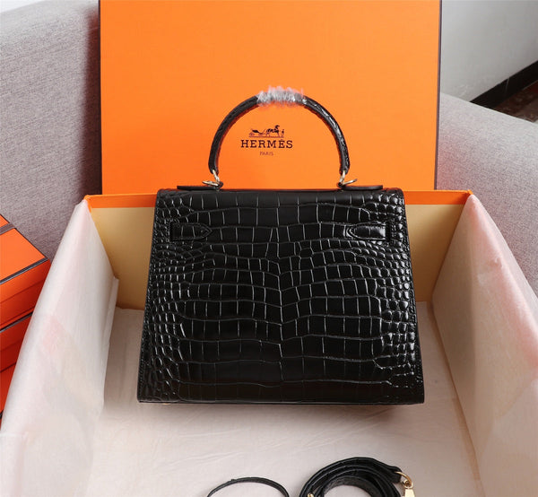 HM KELLY BAG 28 BLACK CROCODILE EMBOSSED CALFSKIN