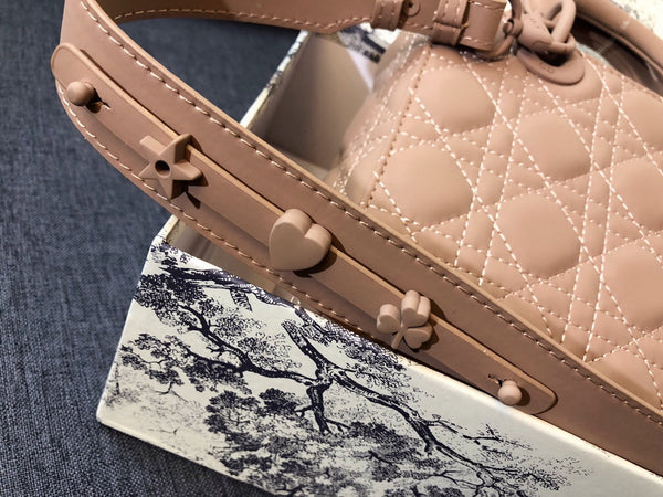 BORSA MEDIA LADY 20 IN PELLE DI VITELLO MARRONE CAMMELLO