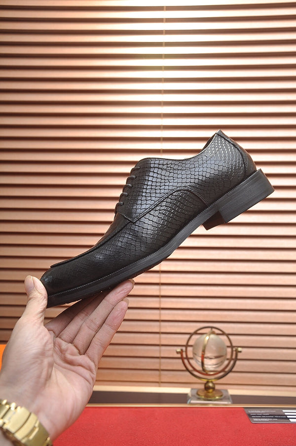 Scarpa da uomo HM in pelle di pecora nera 526084