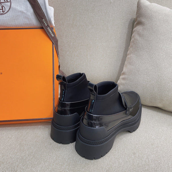 HM Short Boot Black Cowhide 348002
