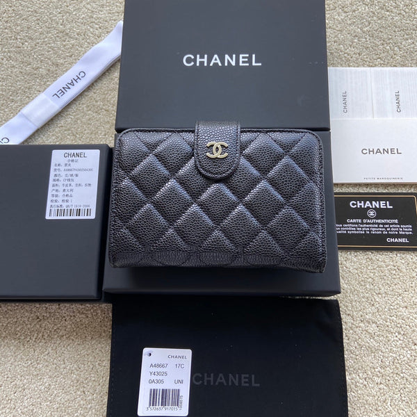 CC A48667 Zip Pocket Wallet Black Caviar Sliver Steel 229760